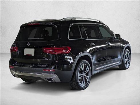 Certified 2025 Mercedes-Benz GLB 250 4MATIC image 8