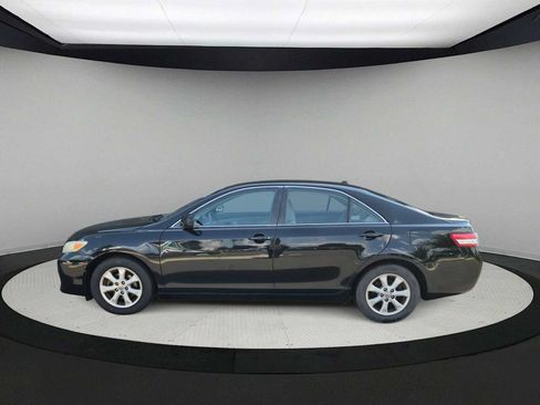 Used 2011 Toyota Camry LE w/ LE Extra-Value Pkg FWD image 5