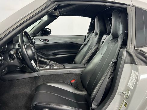 Used 2024 MAZDA MX-5 Miata RF Grand Touring image 32