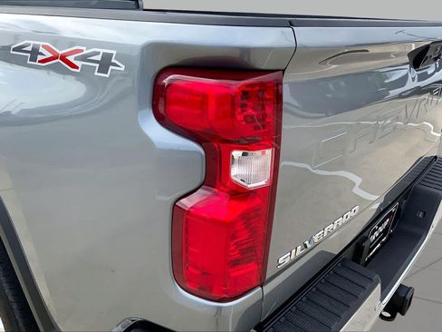 Used 2025 Chevrolet Silverado 2500 LT w/ Safety Package AWD/4WD image 27