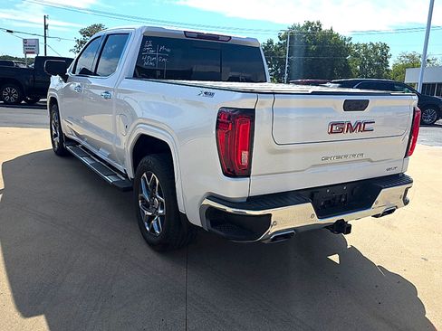 Used 2025 GMC Sierra 1500 SLT AWD/4WD image 12