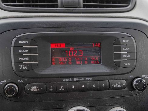 Used 2014 Kia Soul image 16