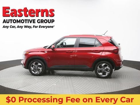 Used 2024 Hyundai Venue Limited FWD image 60