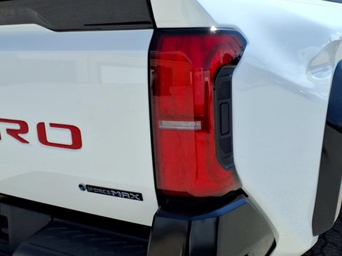 Used 2026 Toyota Tacoma TRD Pro AWD/4WD image 13