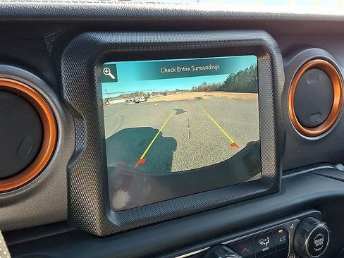 Used 2021 Jeep Gladiator Mojave AWD/4WD image 19