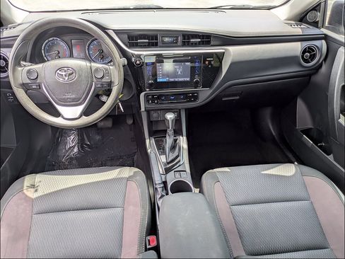 Used 2017 Toyota Corolla LE FWD image 14