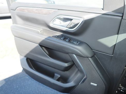 Used 2024 Chevrolet Tahoe LT image 13