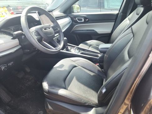 Used 2024 Jeep Compass Limited AWD/4WD image 7