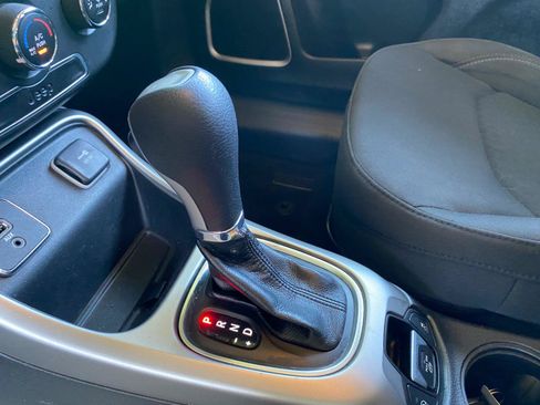 Used 2018 Jeep Compass Sport FWD image 59