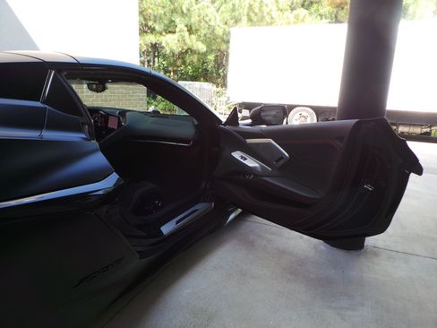 Used 2023 Chevrolet Corvette Z06 w/ Z07 Performance Package RWD image 40