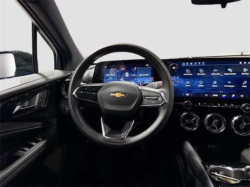 New 2026 Chevrolet Blazer EV LT image 25
