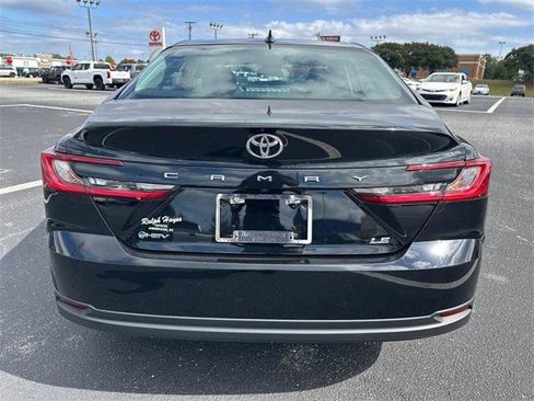 Certified 2025 Toyota Camry LE image 4
