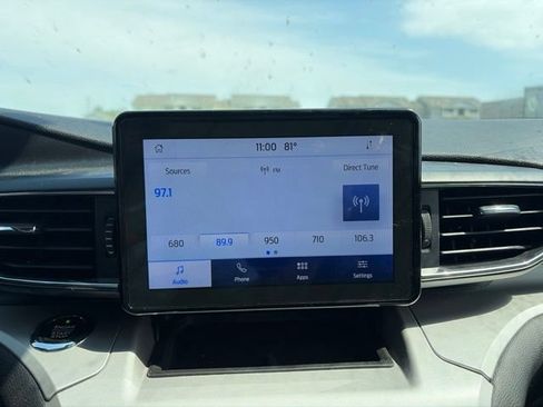 Used 2020 Ford Explorer XLT w/ Equipment Group 202A AWD/4WD image 14