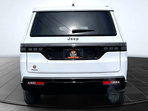 New 2026 Jeep Grand Wagoneer L Limited AWD/4WD image 5