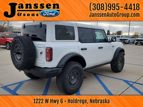 New 2025 Ford Bronco Badlands w/ Sasquatch Package AWD/4WD image 6
