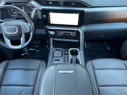 Used 2024 GMC Sierra 2500 Denali w/ Denali Reserve Package image 15