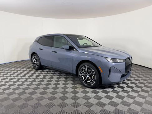 New 2026 BMW iX xDrive60 image 2