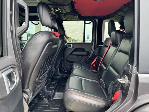 Used 2020 Jeep Wrangler Unlimited Rubicon w/ Quick Order Package 28Y Recon AWD/4WD image 7