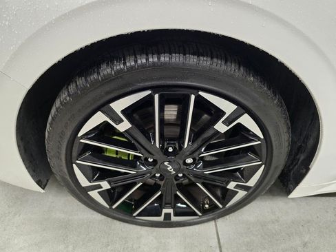 Used 2025 Kia K5 GT FWD image 9