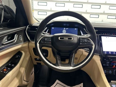 Used 2021 Jeep Grand Cherokee L Limited image 28