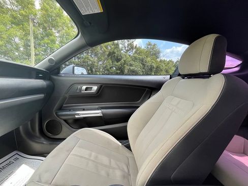 Used 2021 Ford Mustang Coupe RWD image 24