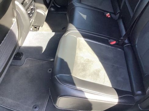 Used 2023 Jeep Grand Cherokee Altitude AWD/4WD image 11