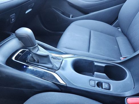 Used 2024 Toyota Corolla LE image 20