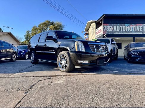 Used 2008 Cadillac Escalade ESV AWD image 1