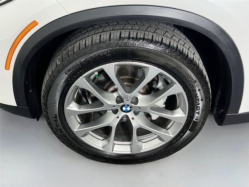 Used 2022 BMW X5 xDrive40i w/ Premium Package AWD/4WD image 31