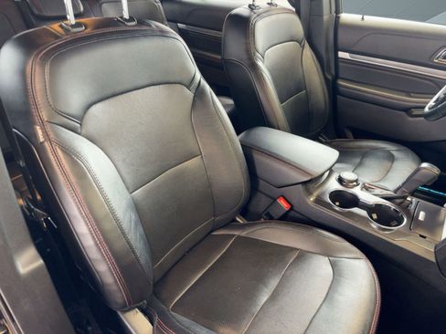 Certified 2019 Ford Explorer Sport image 31