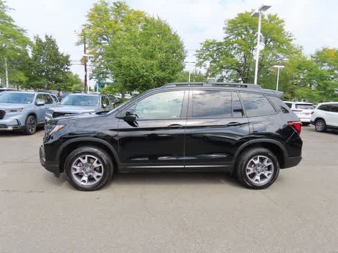 Certified 2023 Honda Passport TrailSport image 3