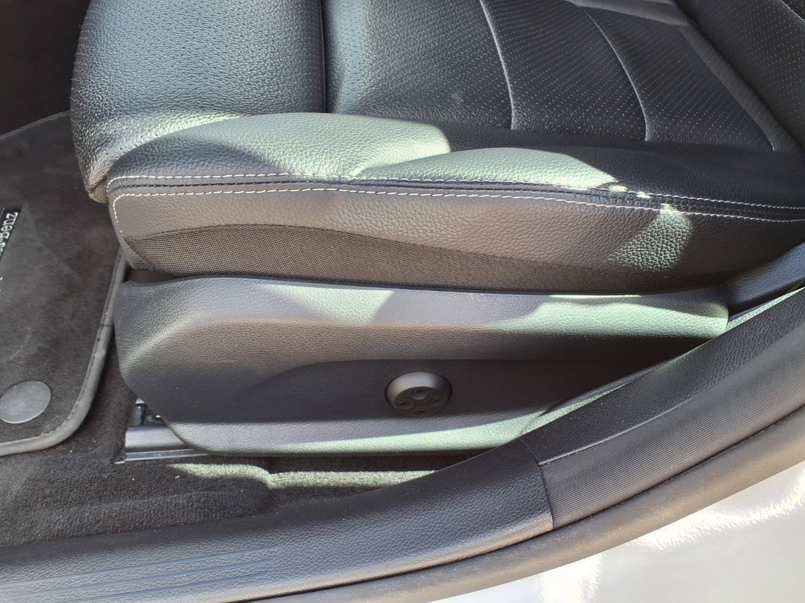 Used 2018 Mercedes-Benz C 300 Sedan image 23