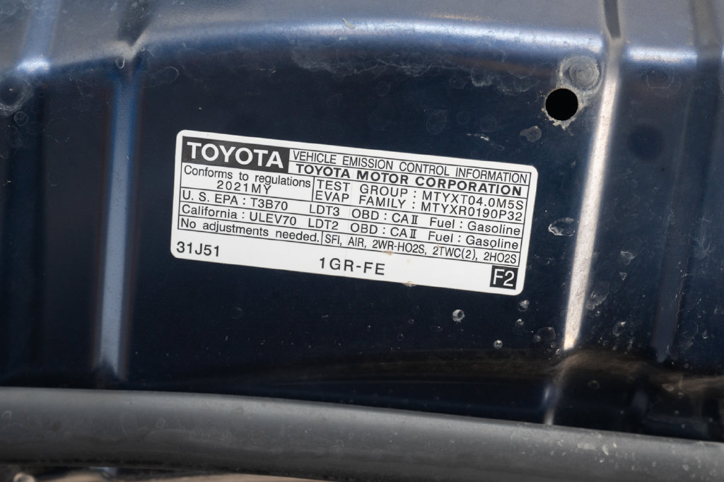 Used 2021 Toyota 4Runner SR5 Premium w/ Wilderness Package (TMS) RWD image 17