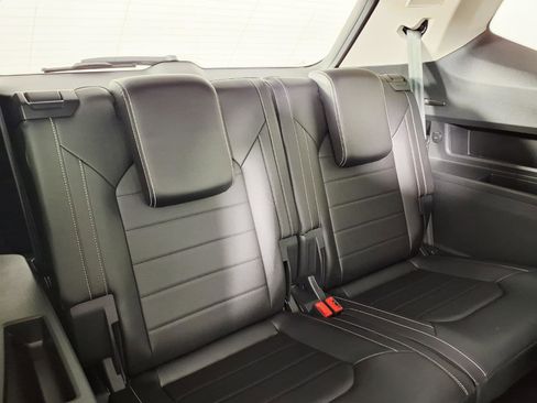 Used 2021 Volkswagen Atlas SEL Premium AWD/4WD image 13