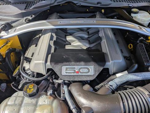 Used 2017 Ford Mustang GT Premium image 21