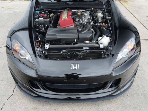 Used 2005 Honda S2000 image 7