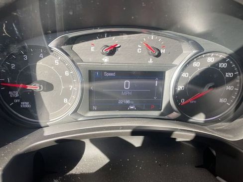 Used 2023 GMC Terrain SLE image 10