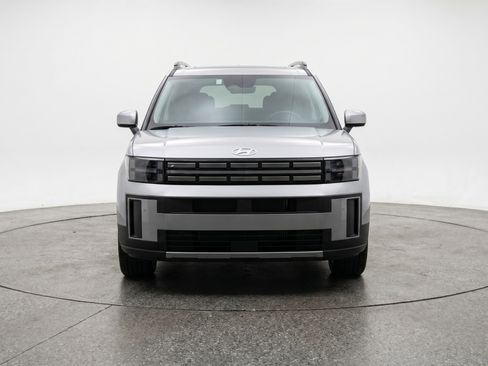 Used 2025 Hyundai Santa Fe SEL image 2