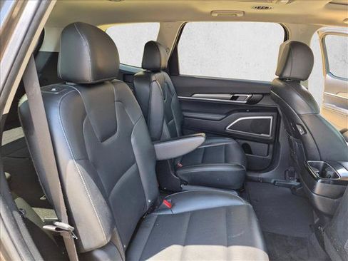 Used 2022 Kia Telluride S FWD image 22