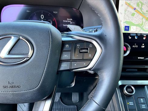 Used 2025 Lexus GX 550 w/ Accessory Package (2T) AWD/4WD image 25