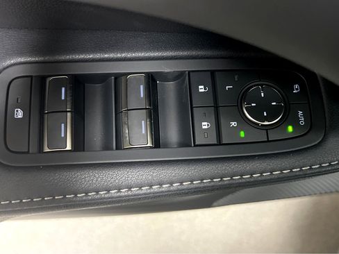 New 2026 Lexus RX 450h AWD image 40
