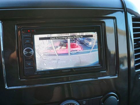 Used 2014 Mercedes-Benz Sprinter 2500 image 21