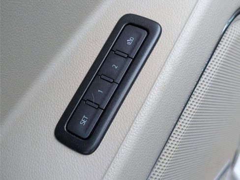 Used 2019 GMC Yukon Denali w/ Denali Ultimate Package AWD/4WD image 25