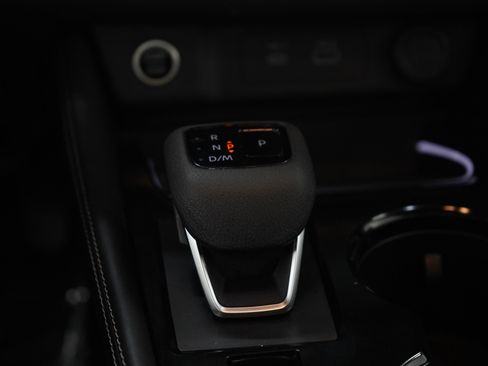 Used 2023 Nissan Rogue Platinum AWD/4WD image 17