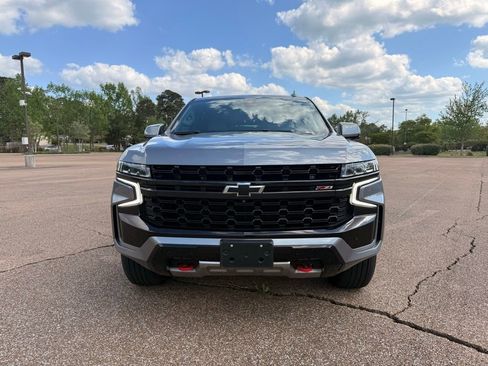 Certified 2021 Chevrolet Tahoe Z71 w/ Z71 Off-Road Package AWD/4WD image 9