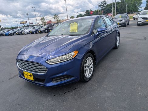 Used 2013 Ford Fusion SE FWD image 4