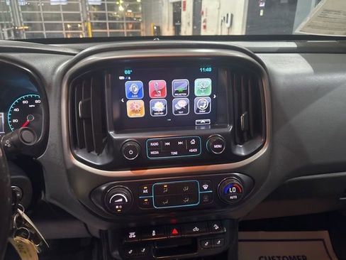 Used 2018 Chevrolet Colorado Z71 image 22