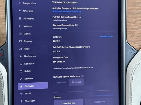 Used 2019 Tesla Model X Standard Range image 35