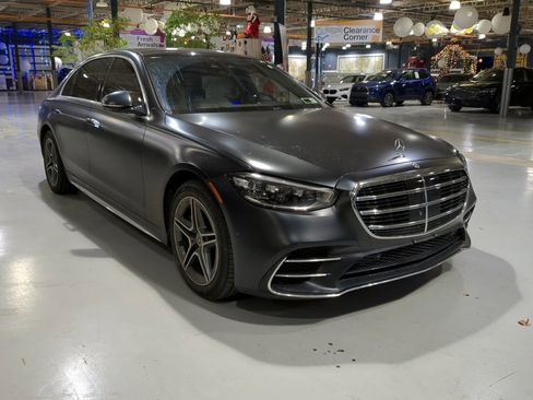 Used 2022 Mercedes-Benz S 580 S 580 image 4