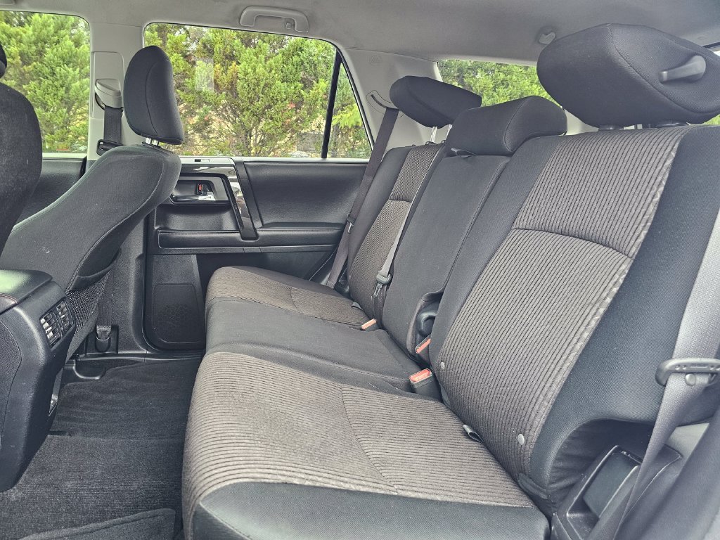 Used 2020 Toyota 4Runner TRD Off-Road AWD/4WD image 19